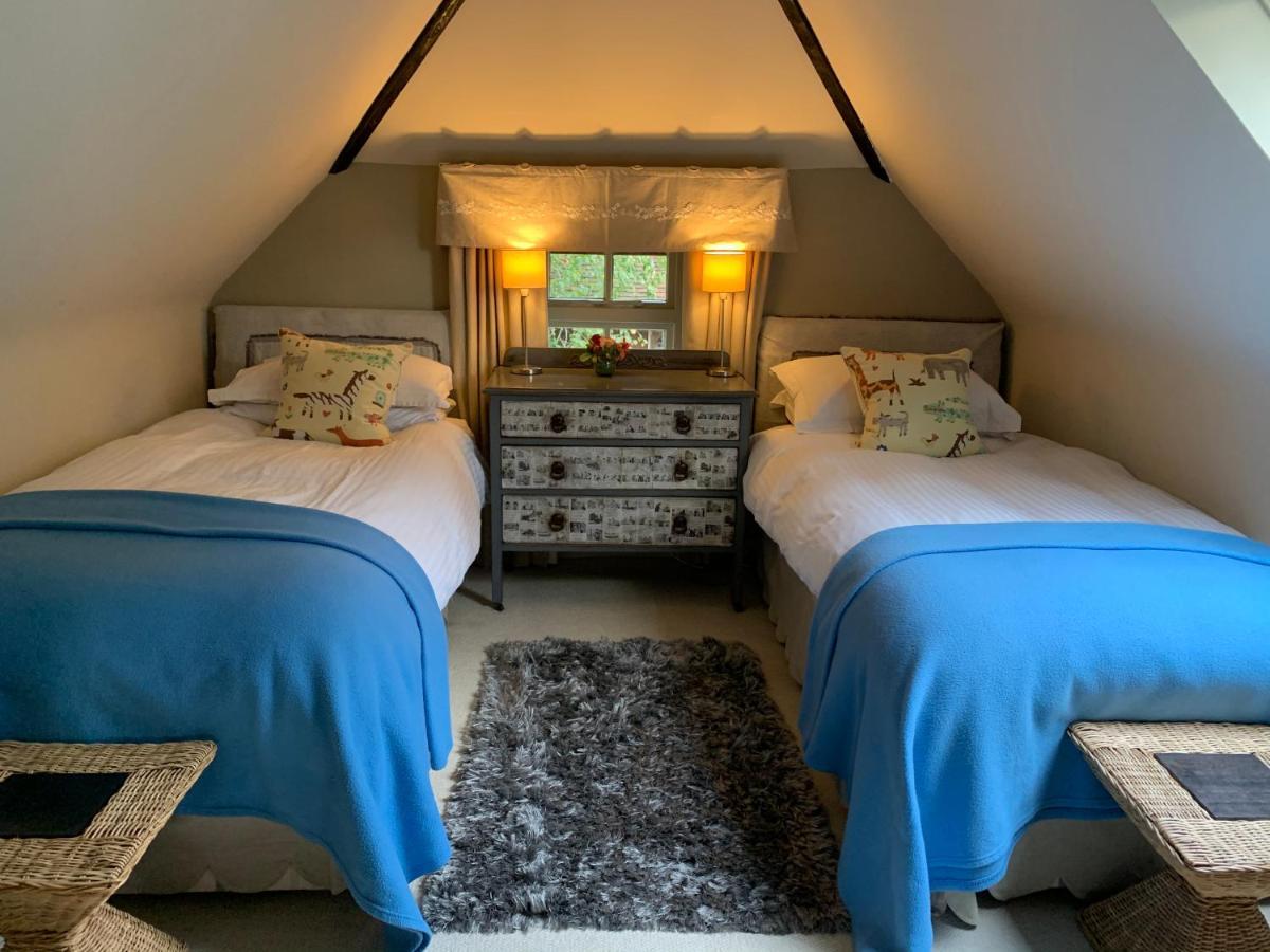 Bootmenders B&B Питърсфилд Екстериор снимка