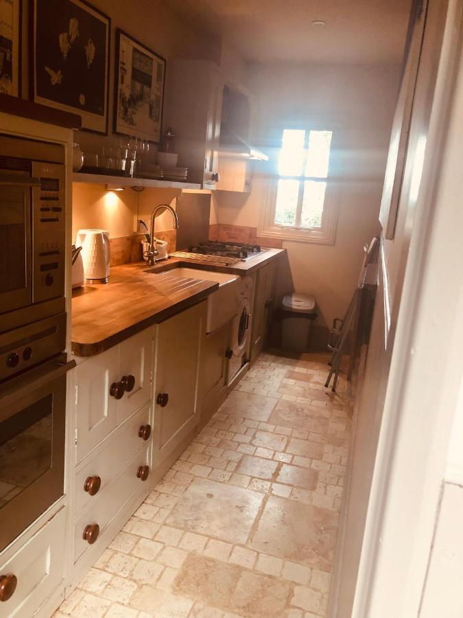 Bootmenders B&B Питърсфилд Екстериор снимка